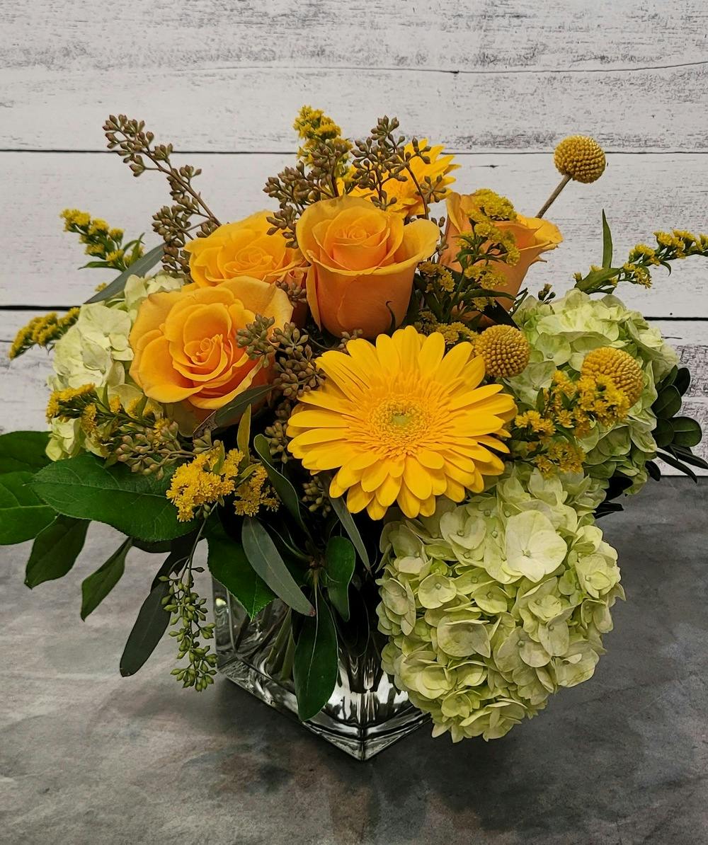 Pot of Gold Arrangement Flowers by Leslie NH