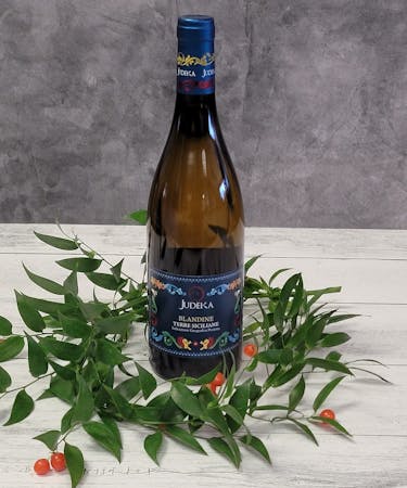 JUDEKA BLANDINE – INSOLIA, CHARDONNAY, ZIBIBBO I.G.T.